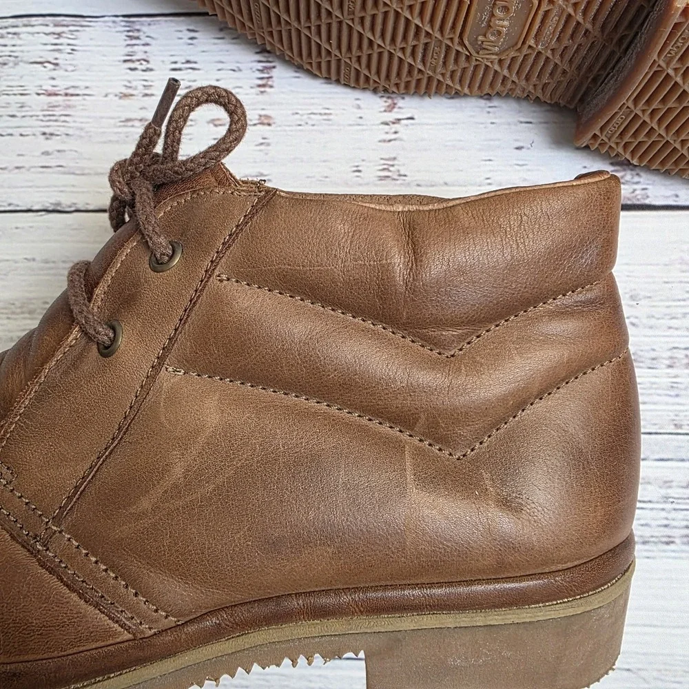 Florsheim Field Plain Toe Brown Leather Chukka‎ Boot Nubuck Mens 9.5 E Vibram